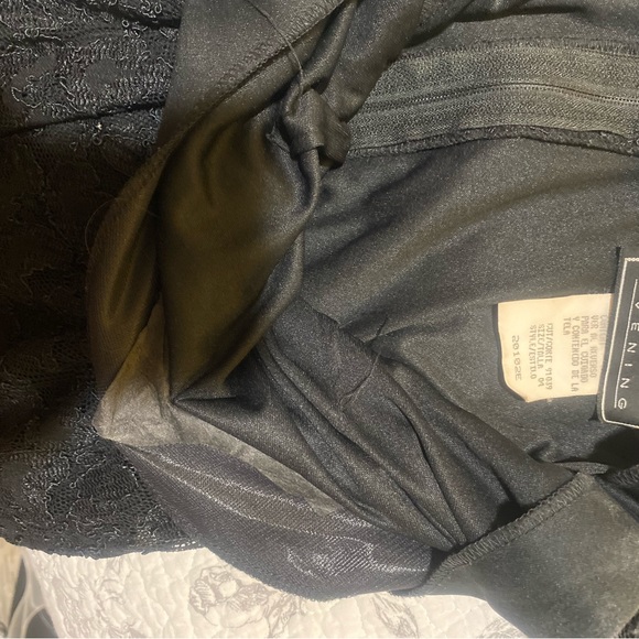 The dresses are like new, only worn once. some are size 6,8,10 and 12 - Picture 8 of 16